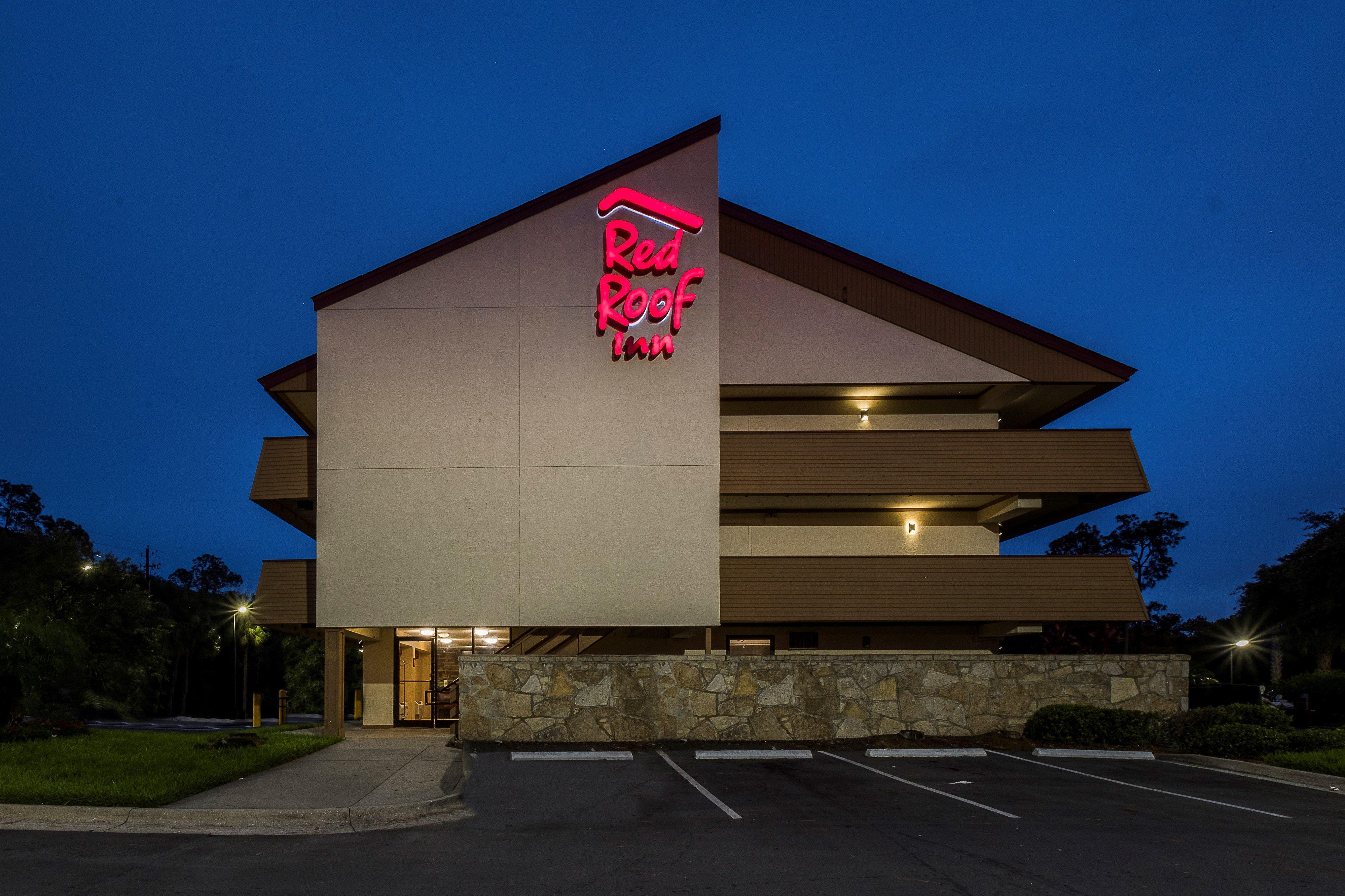 Red Roof Inn Tampa - Brandon Экстерьер фото